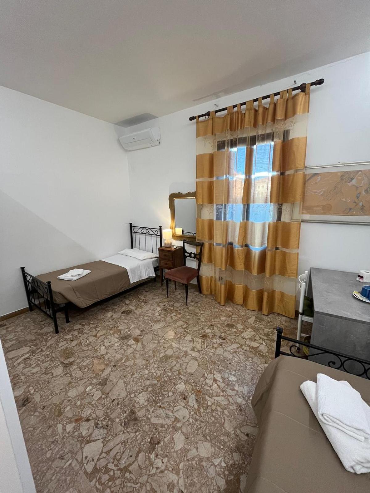 Stefy'S Rooms Венеція Екстер'єр фото