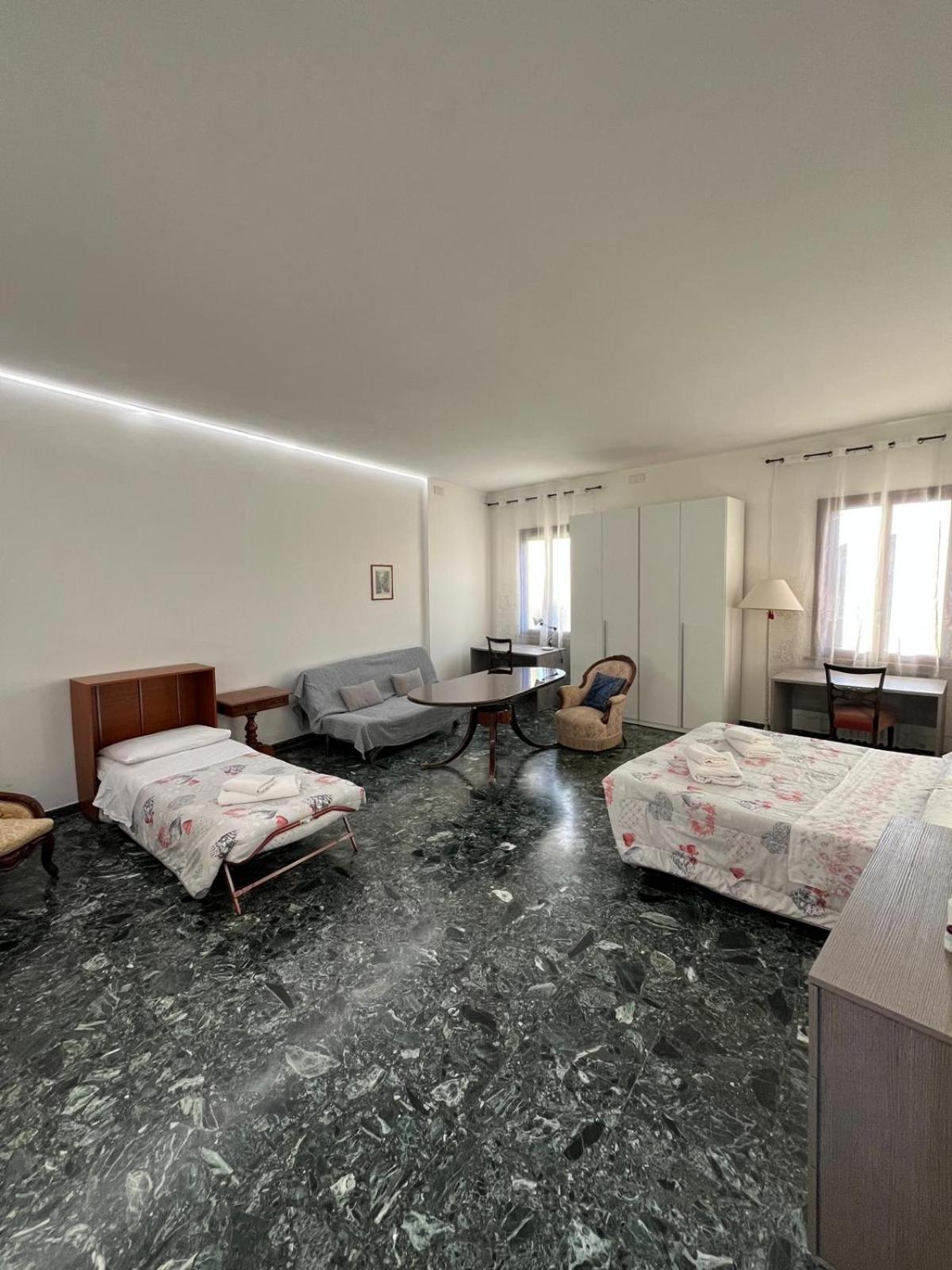 Stefy'S Rooms Венеція Екстер'єр фото